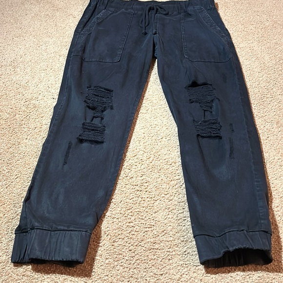 Cloth and Stone Joggers - Picture 4 of 7